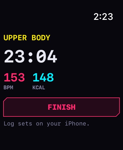 Apple Watch during a workout: elapsed time, heart rate 153 bpm and 148 calories.